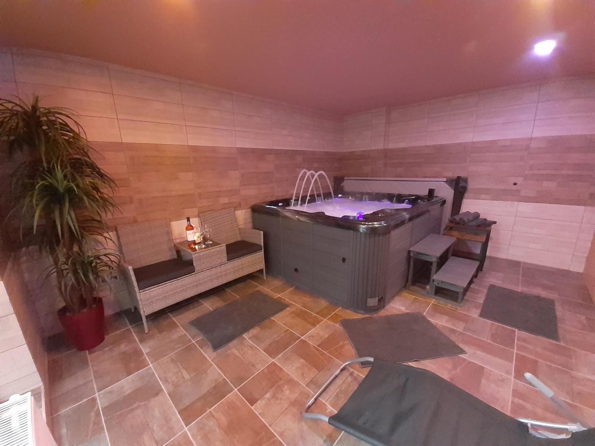Apartman S Privatni Virivkou Bzenec Kültér fotó